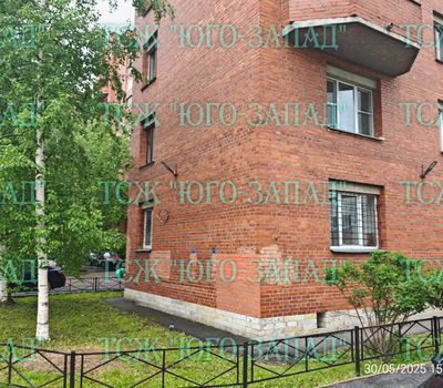 Устранение несанкционированных надписей на фасаде дома