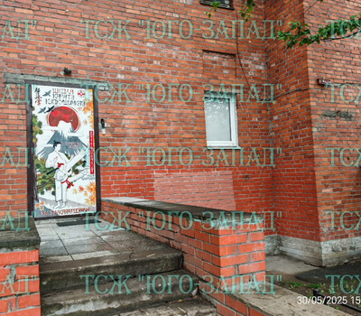 Устранение несанкционированных надписей на фасаде дома